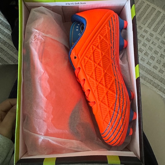 Vibrant Orange Soccer Cleats - Picture 2 of 6